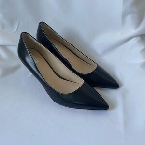 Cole Haan Women’s Heels Pumps Black Leather 8 1/2 B
Never worn, NWOT